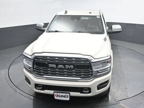 Used 2022 RAM 2500 Limited AWD/4WD image 36
