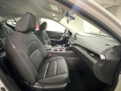 Used 2022 Nissan Altima 2.5 S FWD image 28