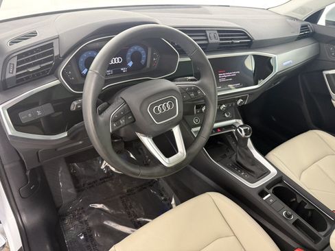 Used 2024 Audi Q3 2.0T Premium Plus w/ Premium Plus Package AWD/4WD image 17