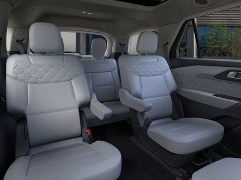 New 2026 Ford Explorer Platinum AWD/4WD image 11