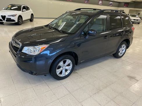 Used 2016 Subaru Forester 2.5i Premium w/ All-Weather Package AWD/4WD image 3
