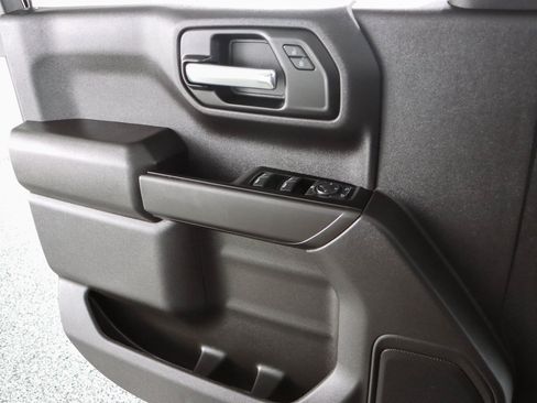 Used 2023 Chevrolet Silverado 1500 Custom Trail Boss w/ LPO, Dark Essentials Package AWD/4WD image 22