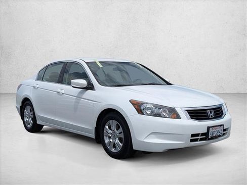 Used 2010 Honda Accord LX-P image 3