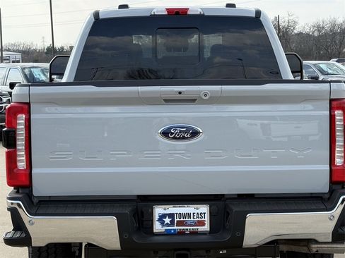 New 2026 Ford F250 Lariat w/ FX4 Off-Road Package image 27