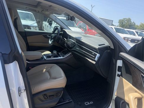 Used 2020 Audi Q8 Premium Plus AWD/4WD image 10
