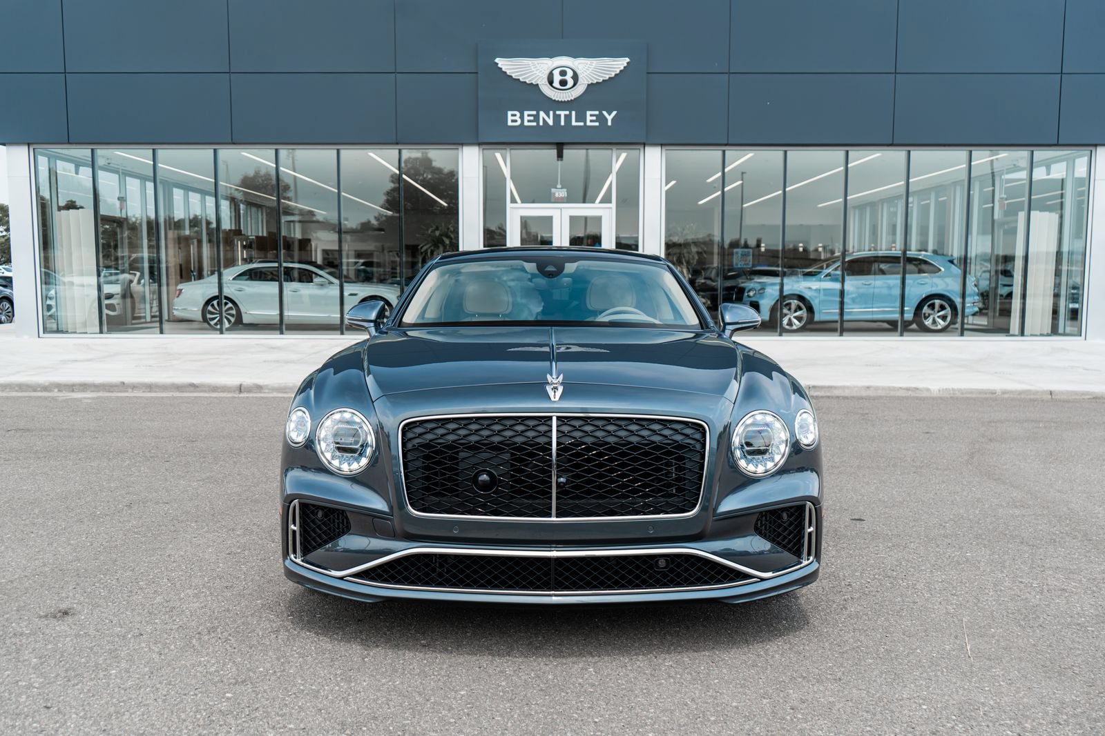 Certified 2026 Bentley Flying Spur V8 AWD/4WD image 19