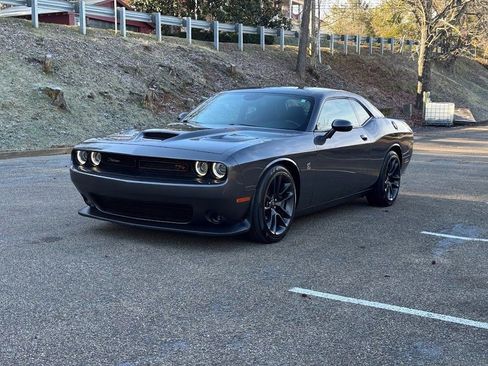 Used 2021 Dodge Challenger R/T Scat Pack image 26