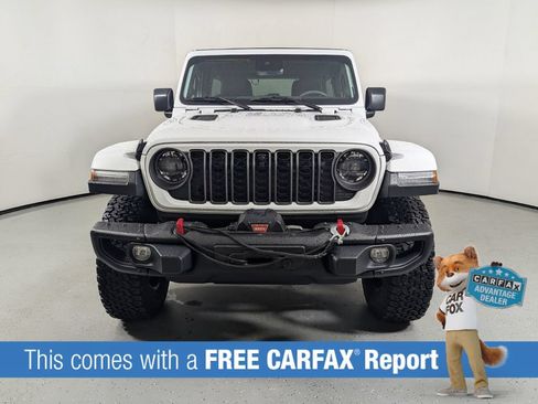 Used 2024 Jeep Wrangler Unlimited Rubicon AWD/4WD image 2