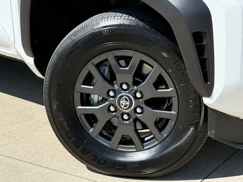 Used 2026 Toyota 4Runner SR5 AWD/4WD image 2