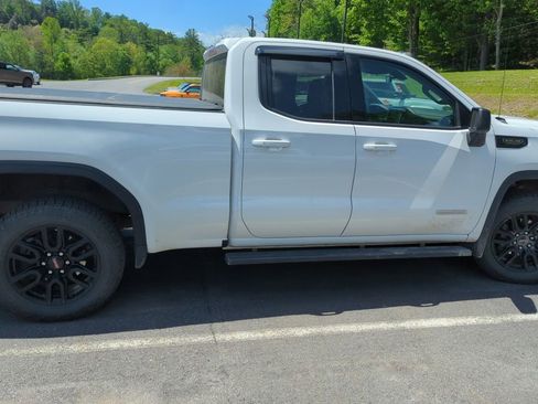 Used 2020 GMC Sierra 1500 Elevation w/ Elevation Value Package AWD/4WD image 5