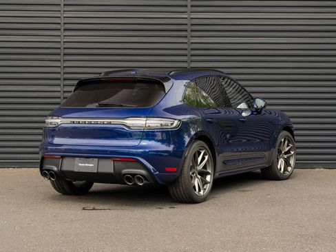 New 2026 Porsche Macan GTS AWD/4WD image 8