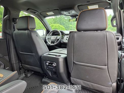 Used 2024 GMC Yukon AT4 AWD/4WD image 26