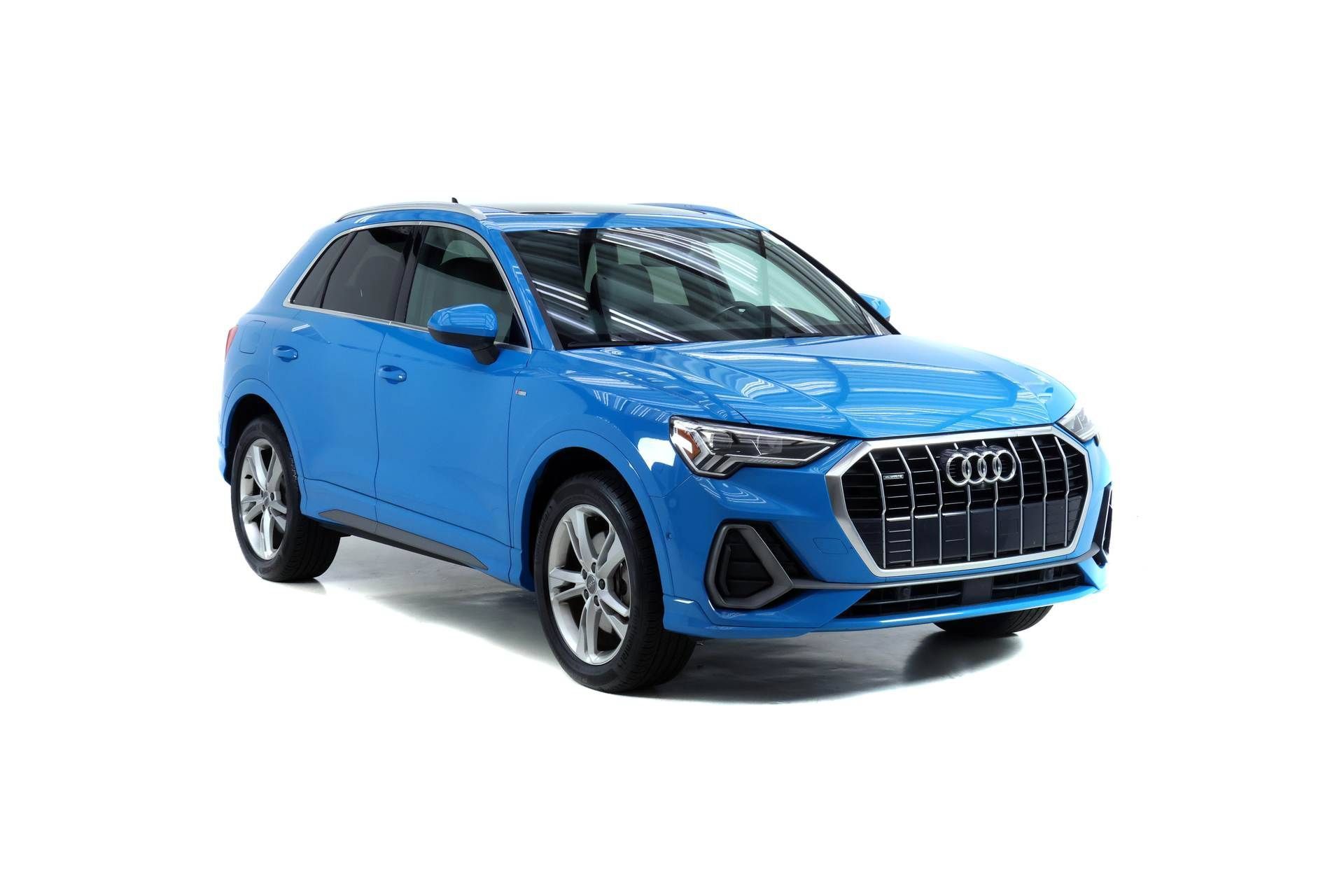 Used 2019 Audi Q3 2.0T Prestige AWD/4WD image 2