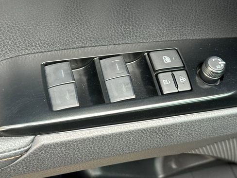 Used 2026 Toyota Camry XLE FWD image 15