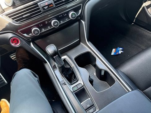 Used 2018 Honda Accord Sport image 24