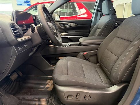 New 2026 Chevrolet Traverse LT w/ Midnight/Sport Edition image 4