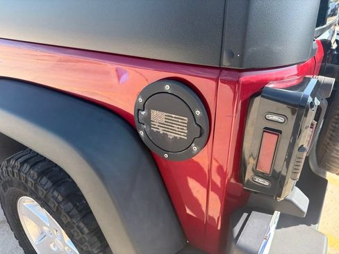 Used 2013 Jeep Wrangler Sport AWD/4WD image 19