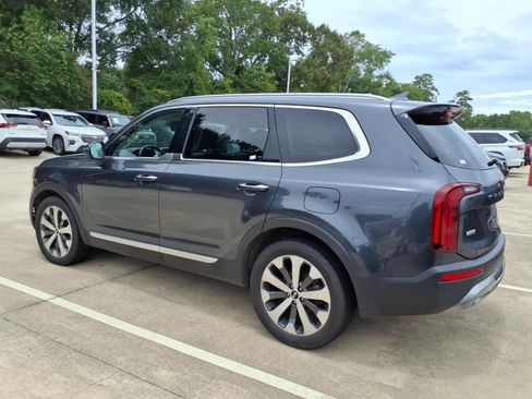 Used 2021 Kia Telluride S AWD/4WD image 2
