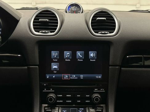 Used 2021 Porsche 718 Cayman image 24