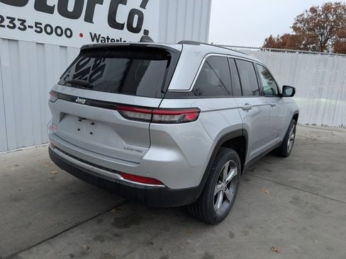 Used 2022 Jeep Grand Cherokee Limited image 15