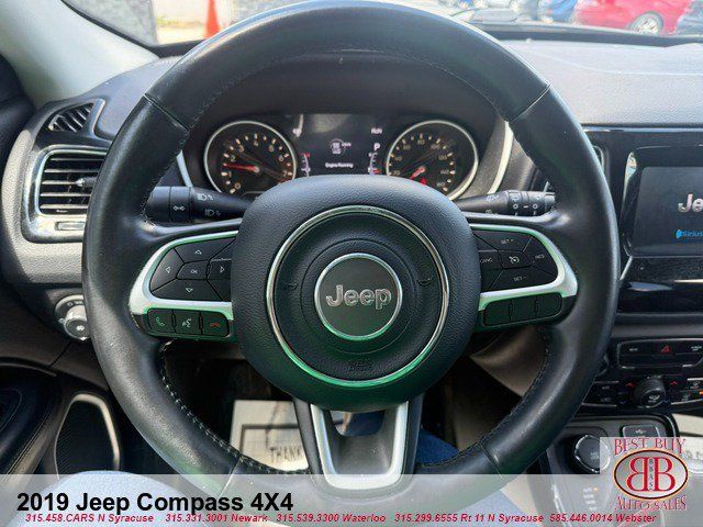 Used 2019 Jeep Compass Latitude AWD/4WD image 14