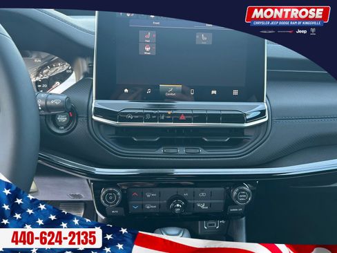 New 2026 Jeep Compass Latitude image 17