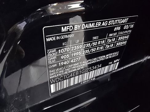 Used 2016 Mercedes-Benz GLA 250 image 32