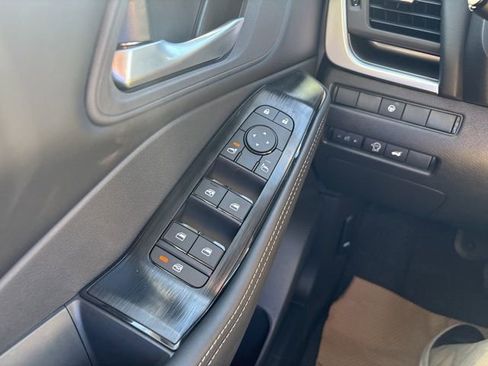 New 2026 Nissan Rogue SV AWD/4WD image 12