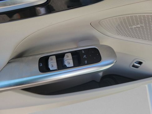 Certified 2026 Mercedes-Benz C 300 Sedan image 12