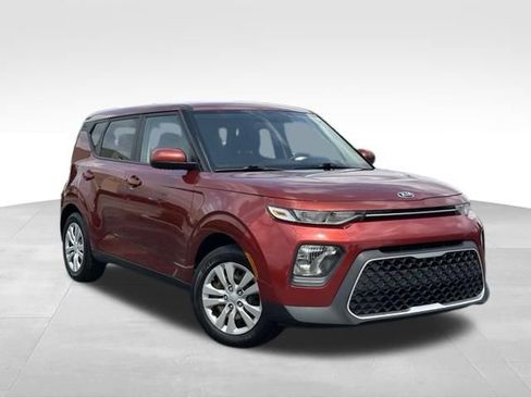 Used 2020 Kia Soul LX FWD image 1