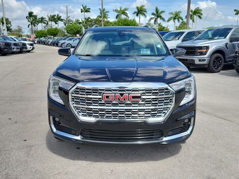 Used 2023 GMC Terrain Denali AWD/4WD image 2
