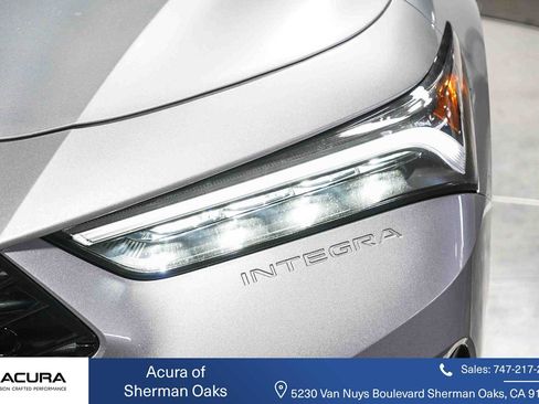 New 2026 Acura Integra FWD image 8