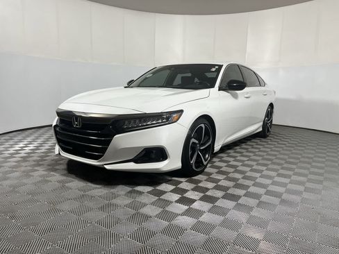 Used 2021 Honda Accord Sport image 4