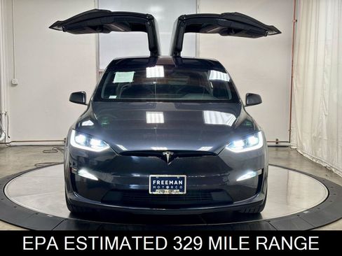 Used 2024 Tesla Model X AWD/4WD image 4