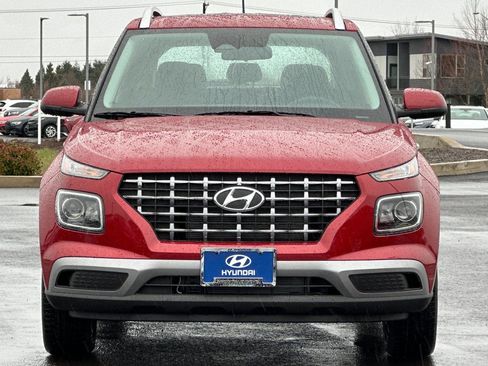 New 2025 Hyundai Venue SEL image 8
