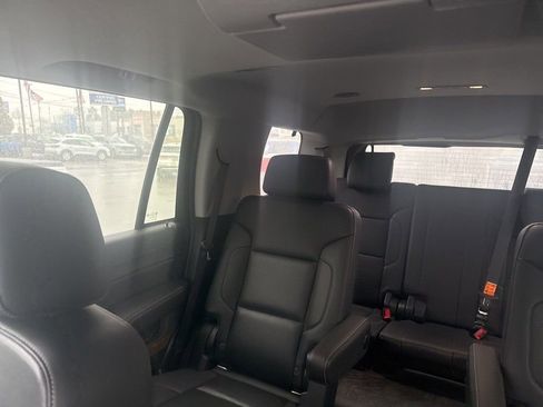 Used 2018 Chevrolet Tahoe Premier AWD/4WD image 18