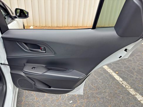 Used 2024 Toyota Prius Prime FWD image 43