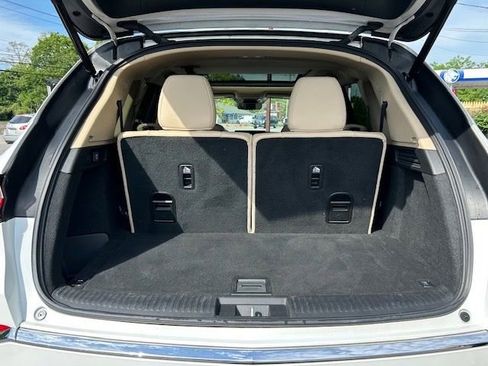 Used 2023 Acura MDX SH-AWD image 9
