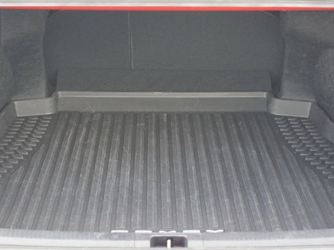 Used 2024 Toyota Camry SE image 16