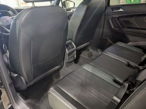 Used 2024 Volkswagen Tiguan SE R-Line image 29
