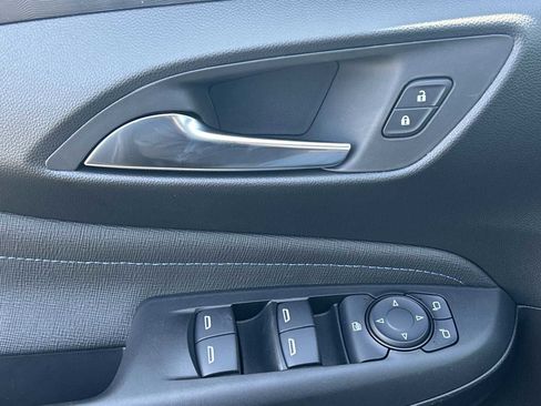 New 2026 Buick Envista Sport Touring FWD image 23