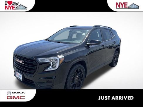 Used 2023 GMC Terrain SLE w/ Driver Convenience Package AWD/4WD image 1