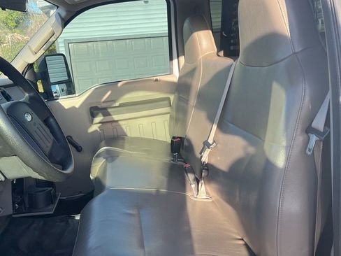 Used 2008 Ford F250 XL image 12