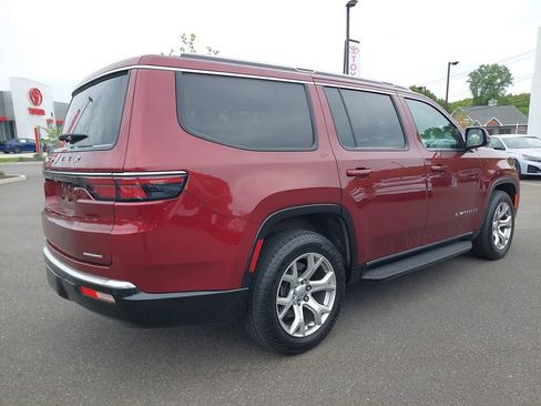 Used 2022 Jeep Wagoneer Series II AWD/4WD image 3