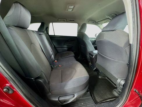 Used 2020 Toyota Highlander LE AWD/4WD image 33