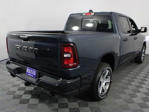 New 2026 RAM 1500 Express AWD/4WD image 23