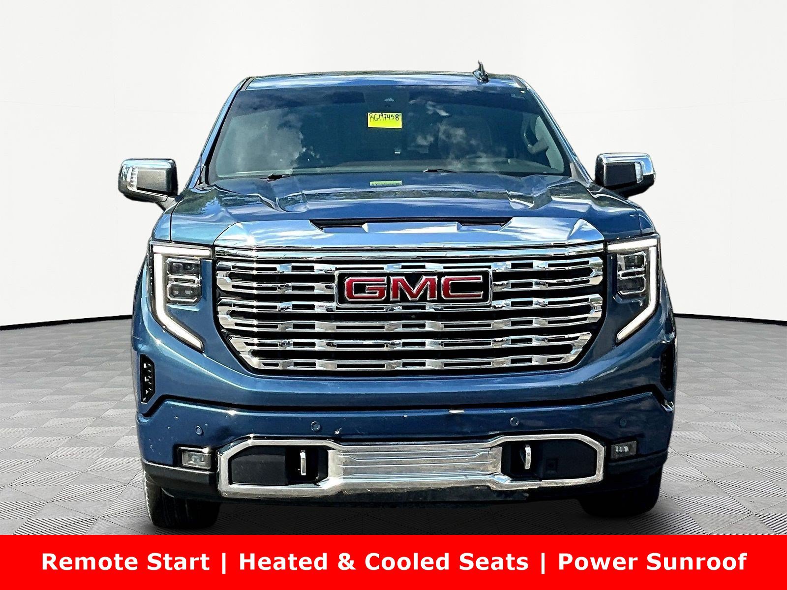 Used 2024 GMC Sierra 1500 Denali w/ Denali Reserve Package AWD/4WD image 2