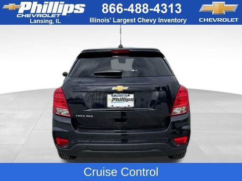 Used 2022 Chevrolet Trax LS w/ Tint and Cruise Package image 12