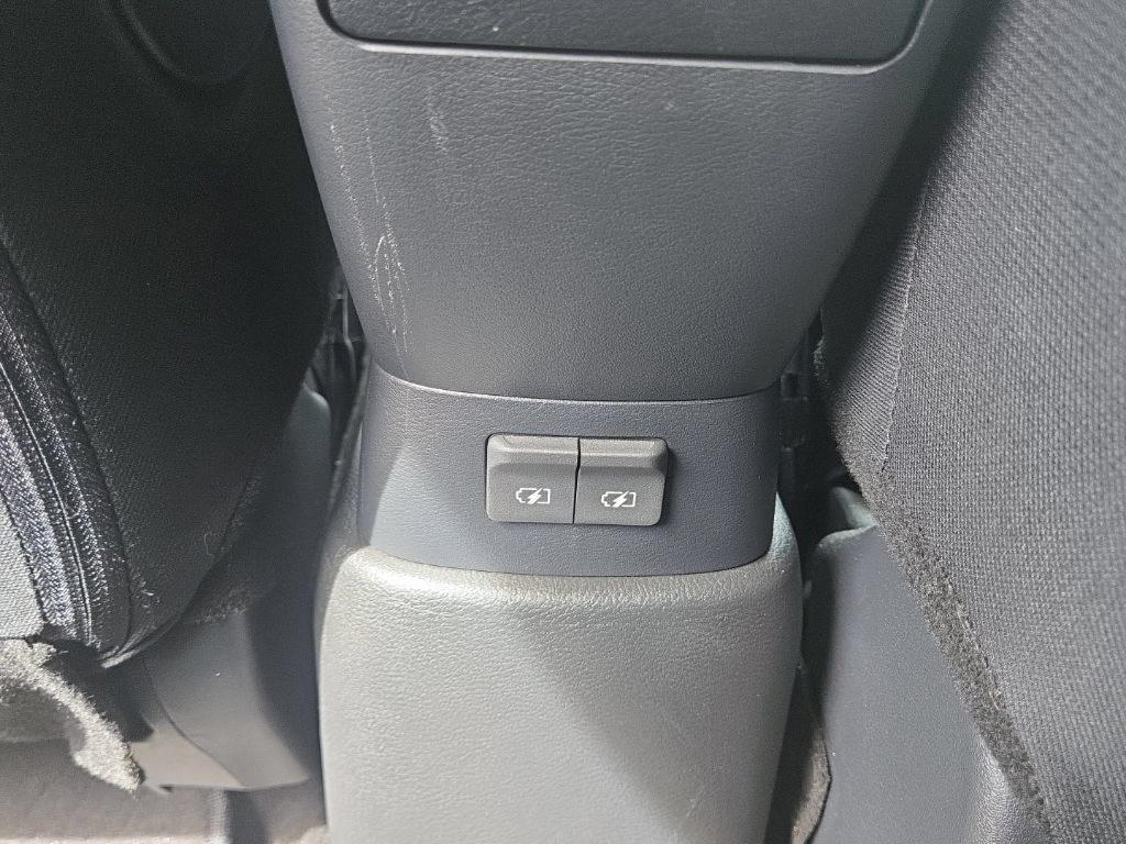 Used 2025 Nissan Kicks Play S FWD image 15