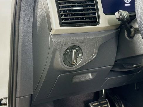 Used 2021 Volkswagen Atlas Cross Sport SEL R-Line image 10